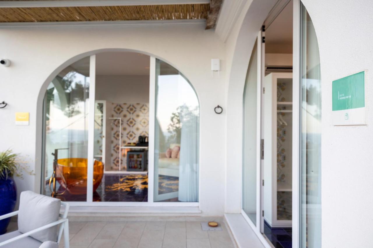 Vietri Decori Suites Amalfi Coast - Free Parking מראה חיצוני תמונה