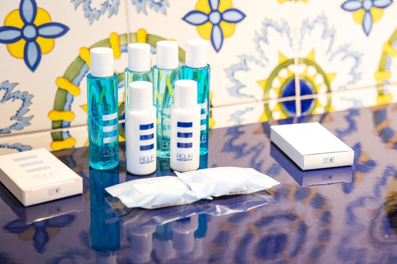 Vietri Decori Suites Amalfi Coast - Free Parking מראה חיצוני תמונה