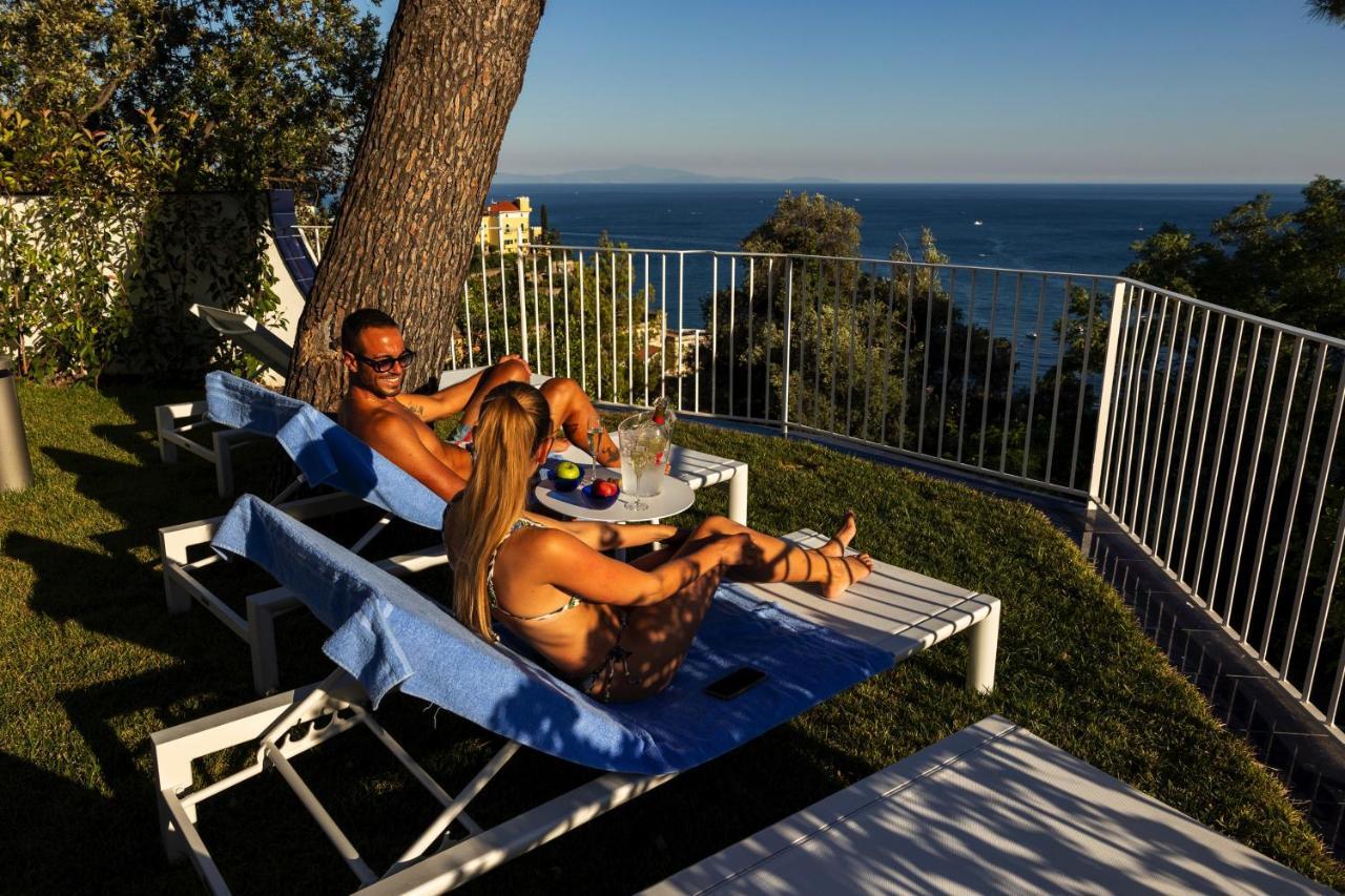 Vietri Decori Suites Amalfi Coast - Free Parking מראה חיצוני תמונה